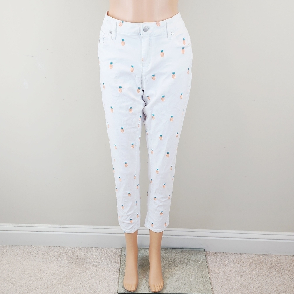 Crown & Ivy Pineapple Embroidery Capri Pants